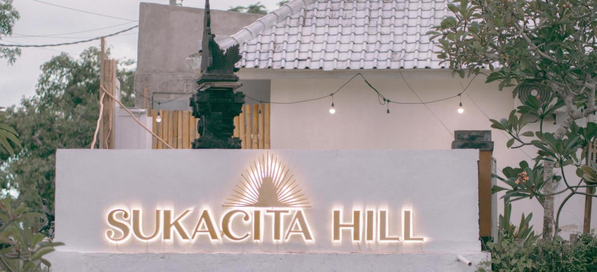 Отель Sukacita Hill Улувату Экстерьер фото